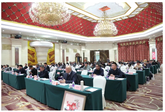 鼎龍｜周春東總經理分享生產解決方案，丁根龍董事長榮獲終身成就獎